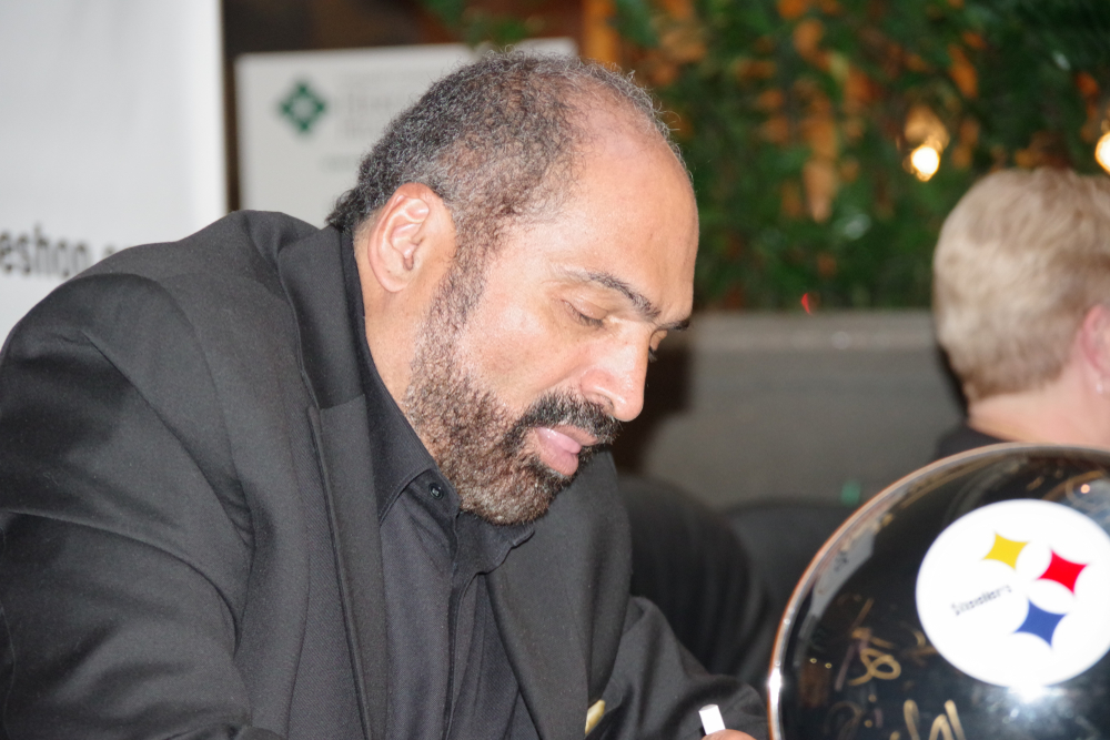 Steelers Hall of Famer Franco Harris Passes Away